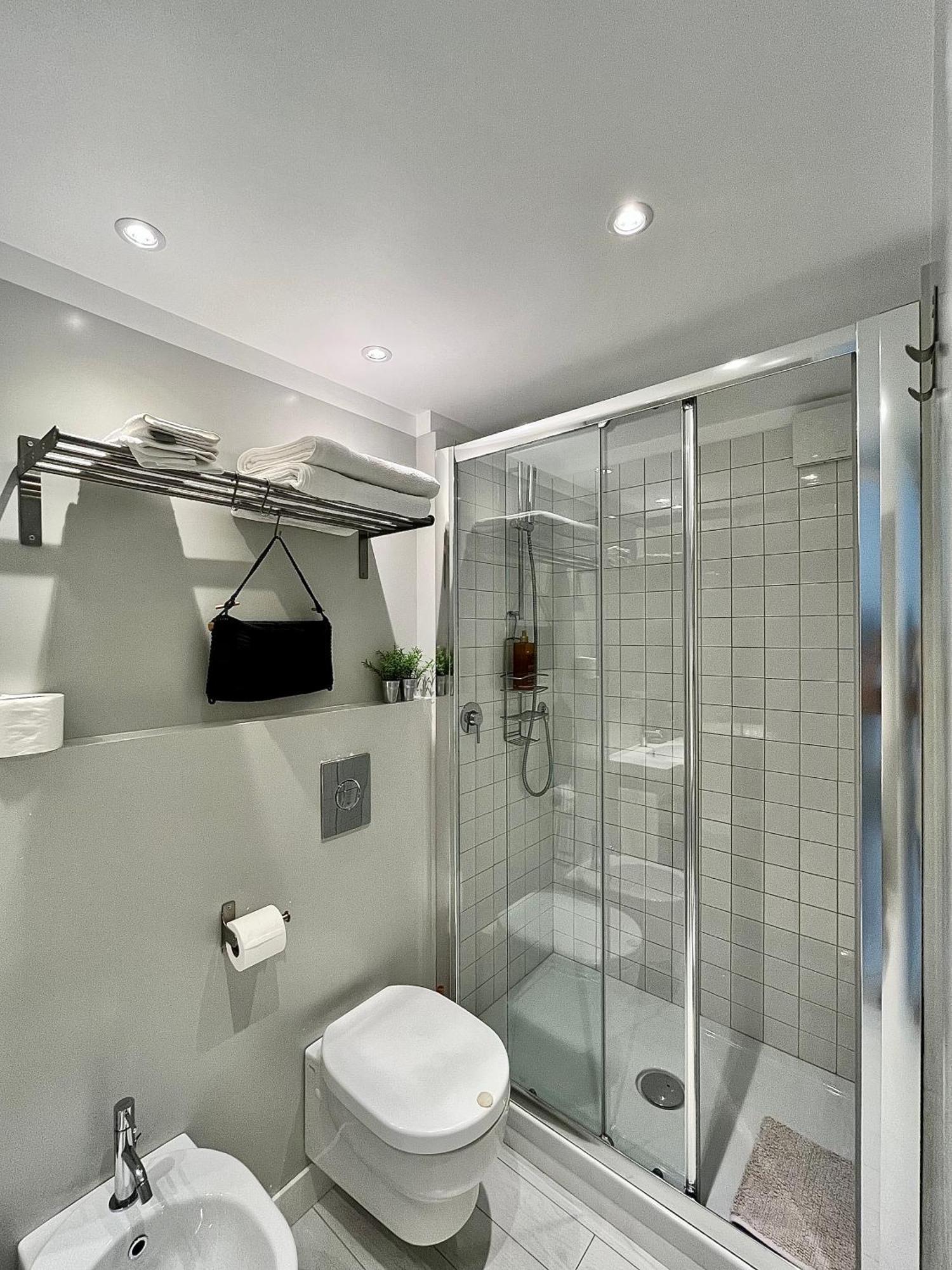 קליארי Tigelliotre Bed And Breakfast מראה חיצוני תמונה